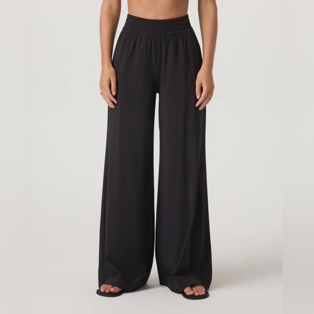 NEW Vuori Villa Wideleg Pants in Black